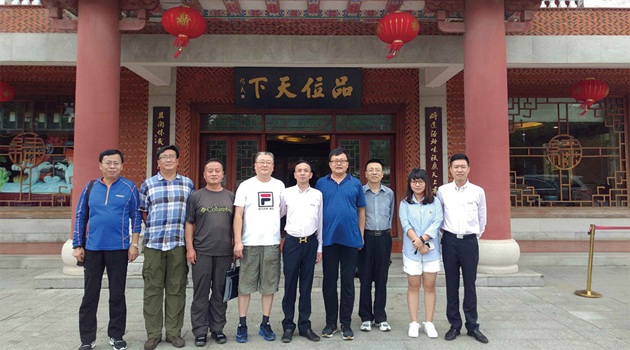 吉建筑專家：泉工鋪就“會(huì)呼吸”的道路，了不起